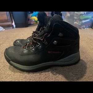 Women’s Columbia 8.5 hiking boot